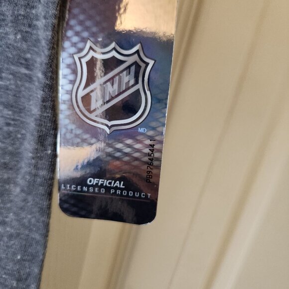 Boston Bruins NHL Licensed Gray T-Shirt Mens M - Picture 3 of 9